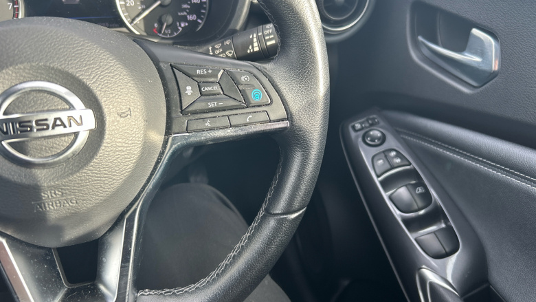 Nissan Juke 1.0 DiG-T 114 Tekna 5dr Petrol Hatchback